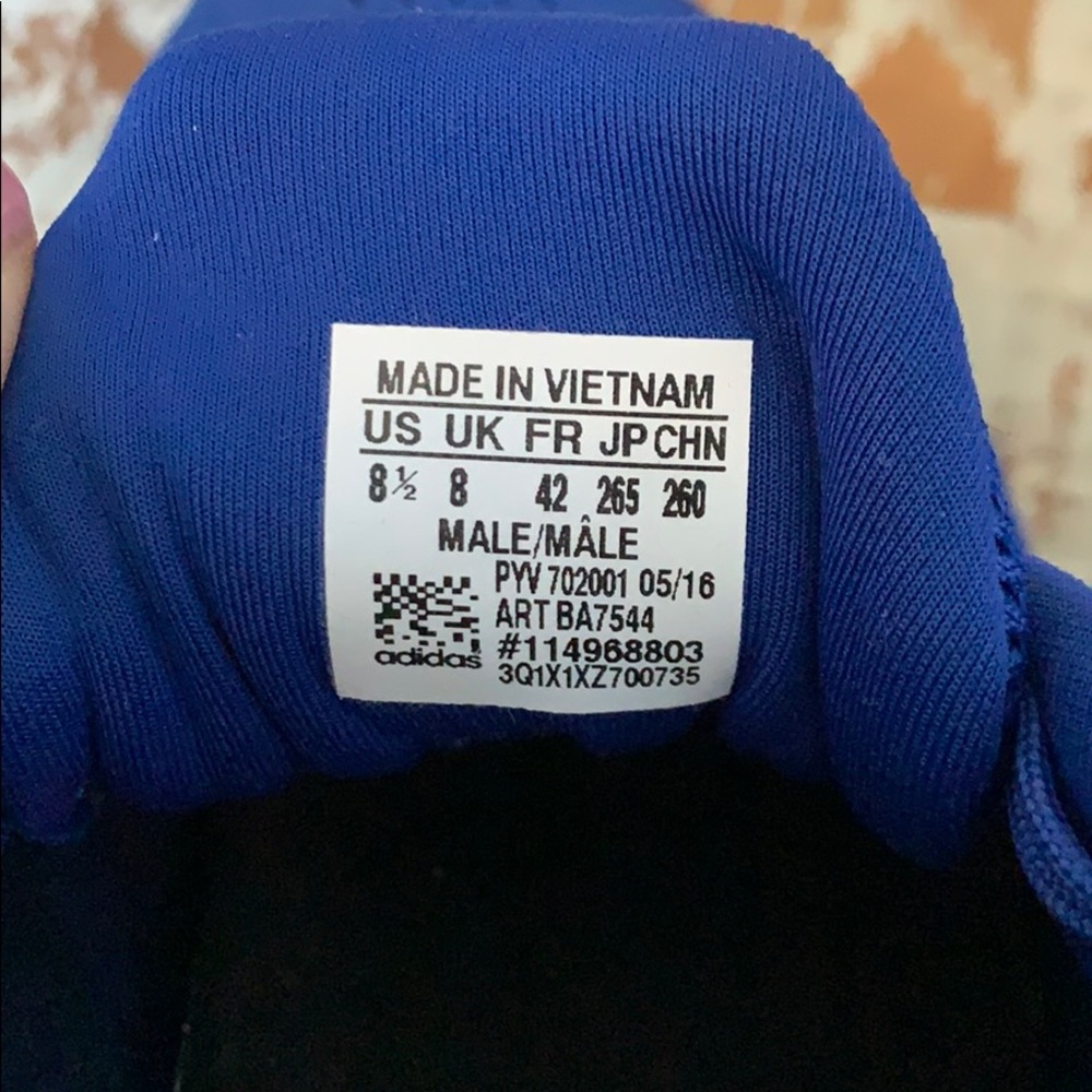 Adidas Boost - Picture 3 of 3